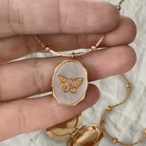Personalized Text Laser Engraving Uv Color Photo Mother of Pearl Butterfly Locket Pendant Necklace Hold Picture DIY Gift for Family Women Mom Anniversary- 18k Gold