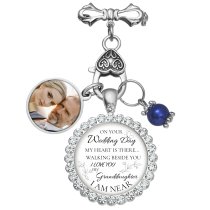 Forever in Your Heart: A Keepsake Photo Charm for Your Wedding Bouquet